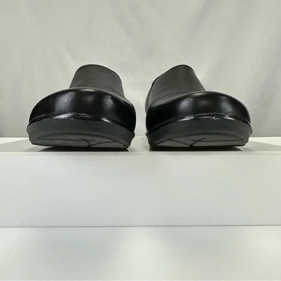 Clarks slip on shoe Womens Size 8.5 comfort black Everyday Comfort Low heel - Picture 7 of 14